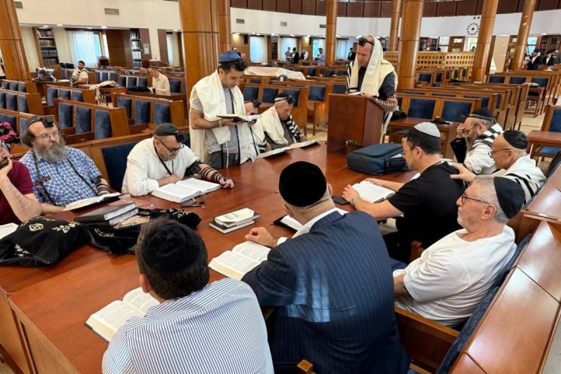 לוי נאזרוב