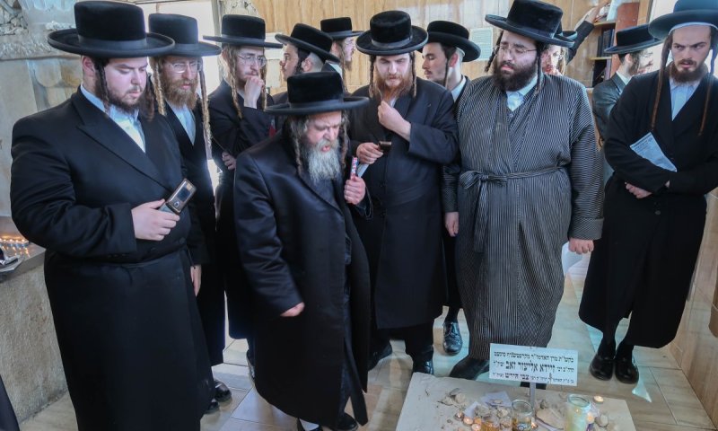 ראש השנה ראשון בלי הרבי: שלושים בקרעטשניף סיגעט