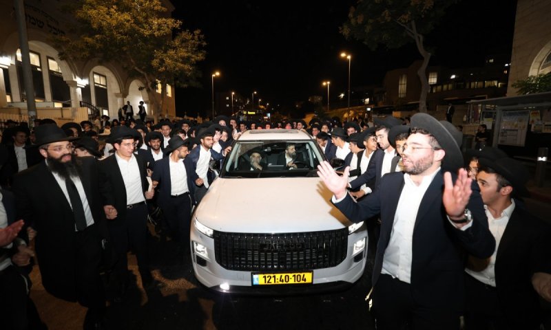 48 שעות לפני יום כיפור: ראש הישיבה חיזק את תלמידי אהל תורה