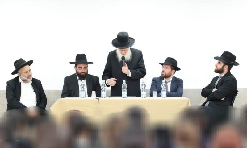 "שישים שנה חיכיתי": ראש הישיבה הגר"ש בצלאל חיזק את התלמידות