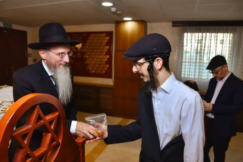 לוי נאזרוב