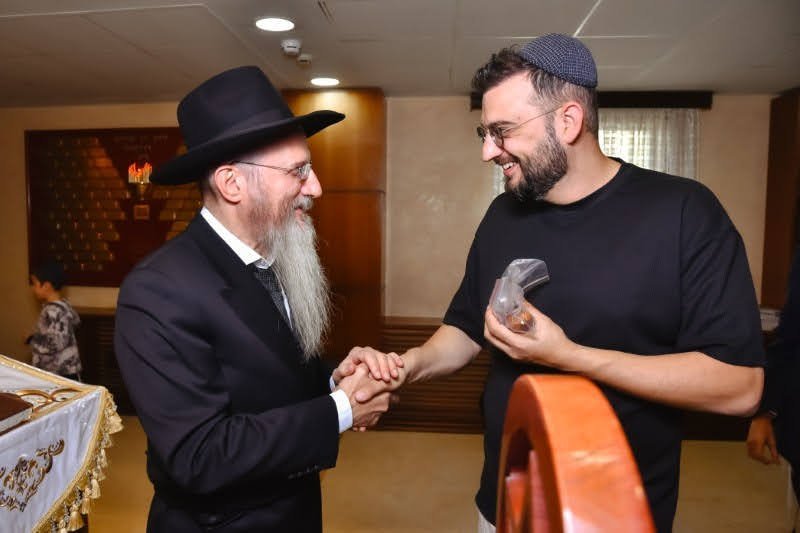לוי נאזרוב