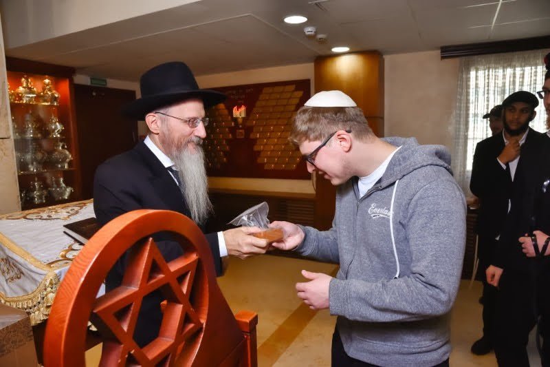 לוי נאזרוב