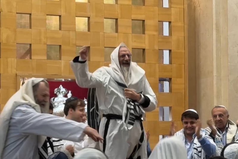 לוי נאזרוב