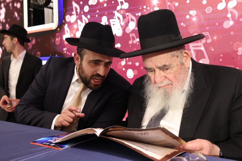 יעקב נחומי