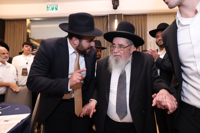 יעקב נחומי