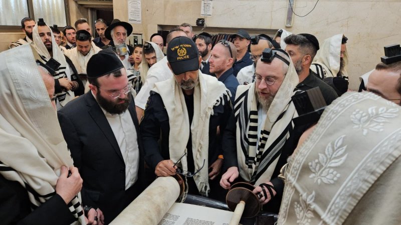 נועם אליהו