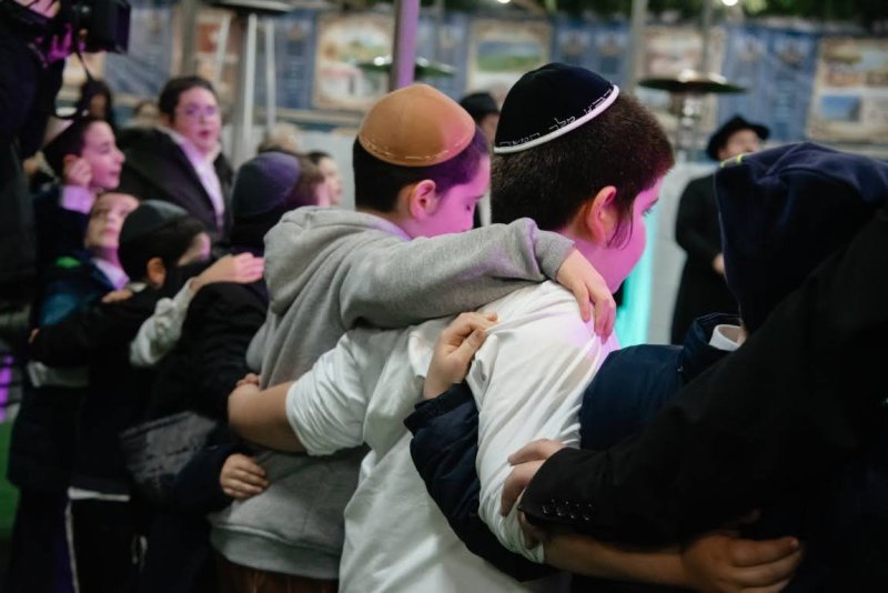 לוי נזארוב