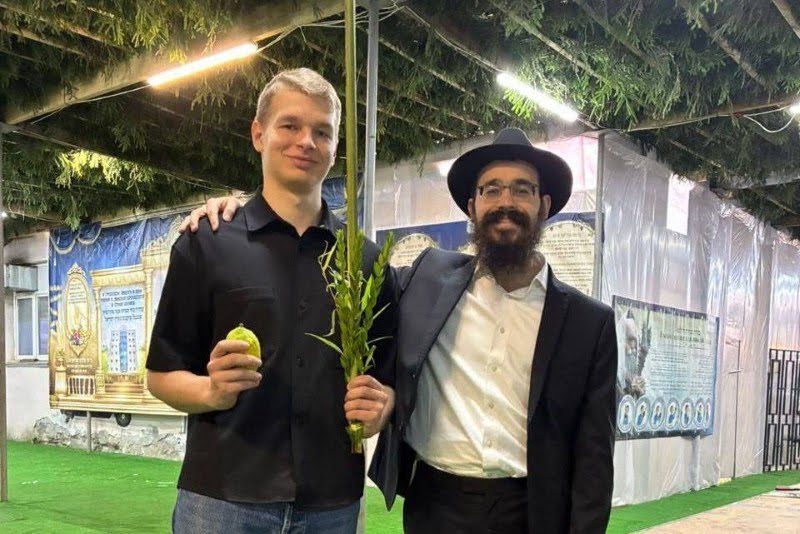 לוי נזארוב