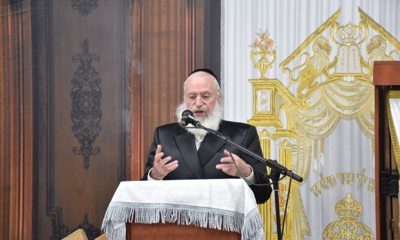 אלפים השתתפו בשיעוריו של הגאב"ד בבני ברק | תיעוד מסכם