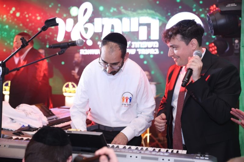 באדיבות המצלם