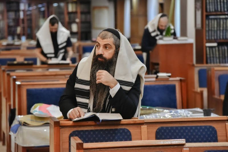 לוי נזארוב
