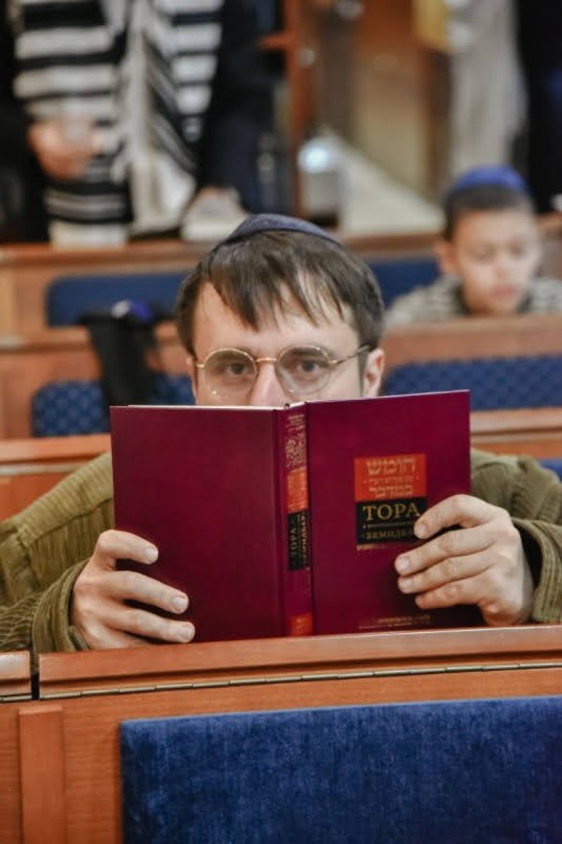 לוי נזארוב