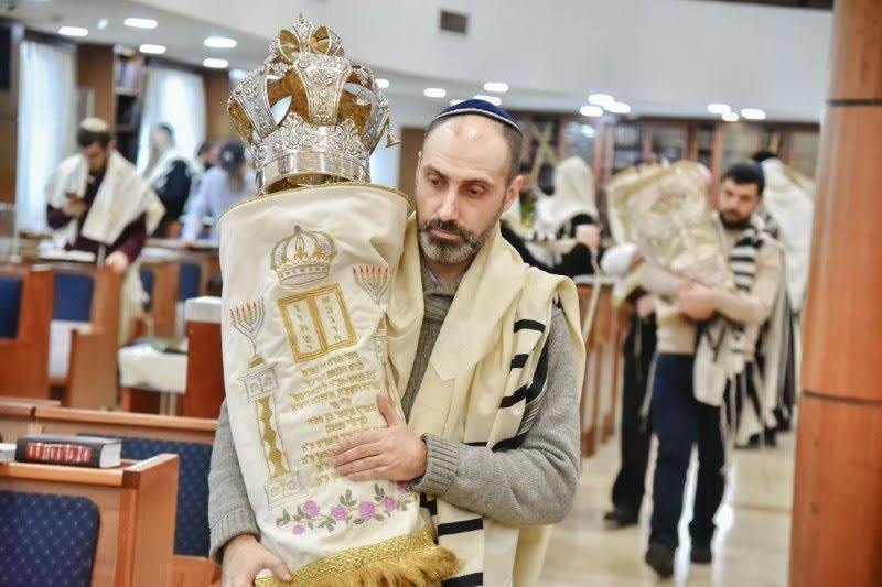 לוי נזארוב