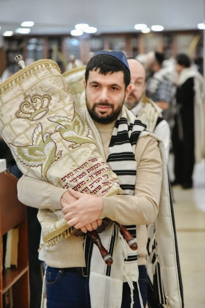 לוי נזארוב