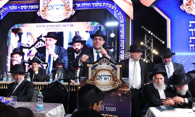 אלפי בני הישיבות התכנסו להקביל את פני הגר"ש מחפוד | גלריה
