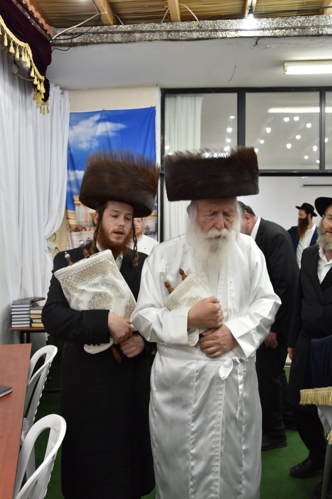 באדיבות המצלם