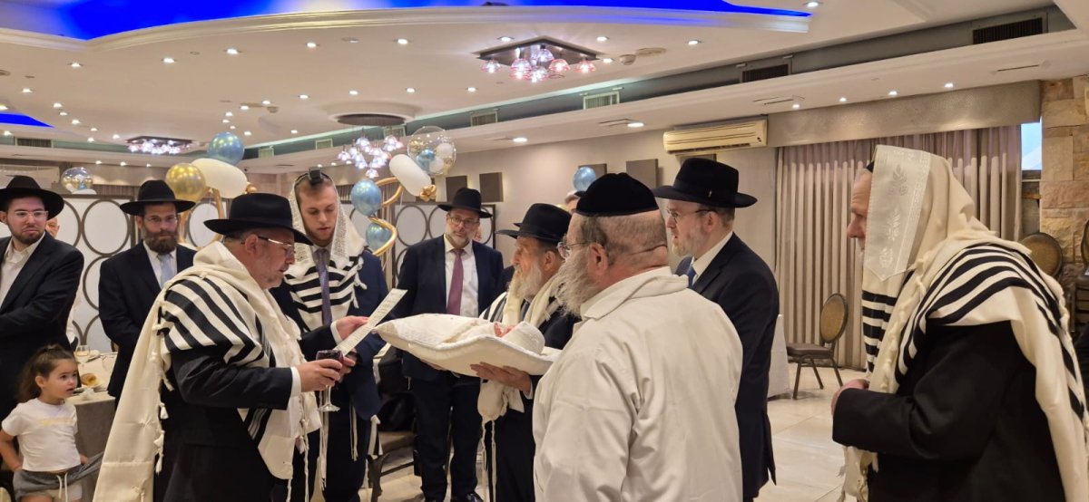באדיבות המצלם