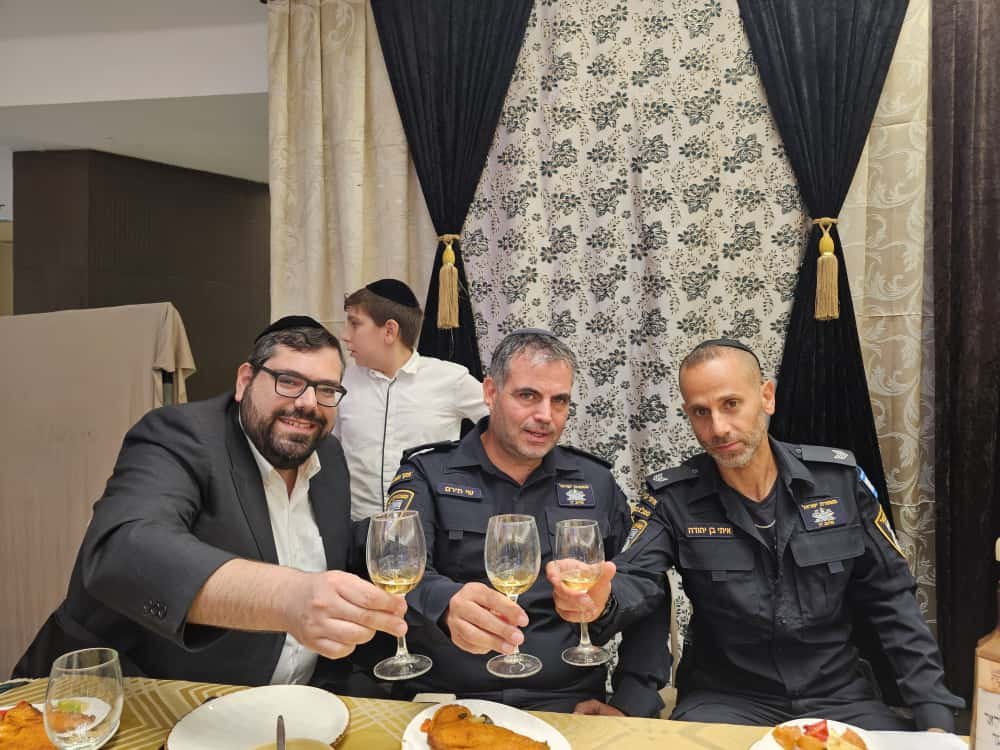 באדיבות המצלם