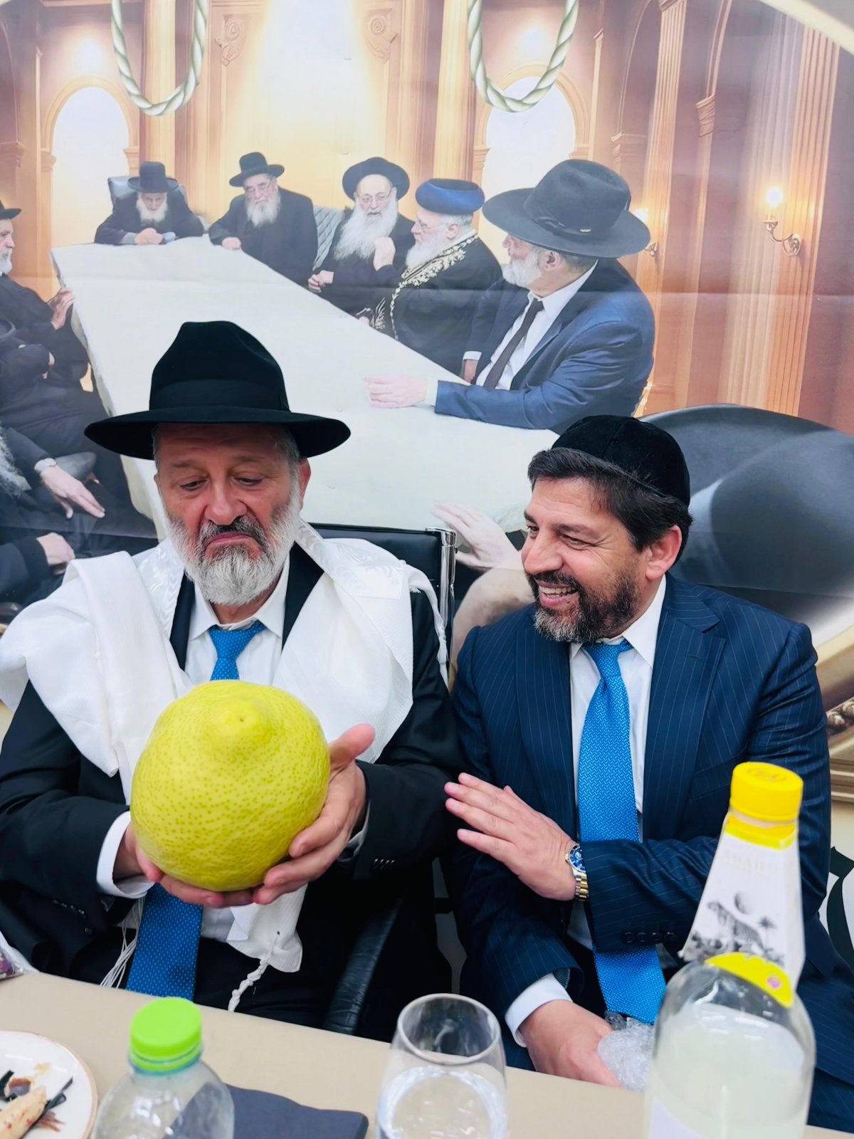 באדיבות המצלם