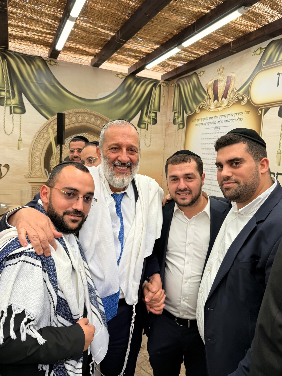 באדיבות המצלם