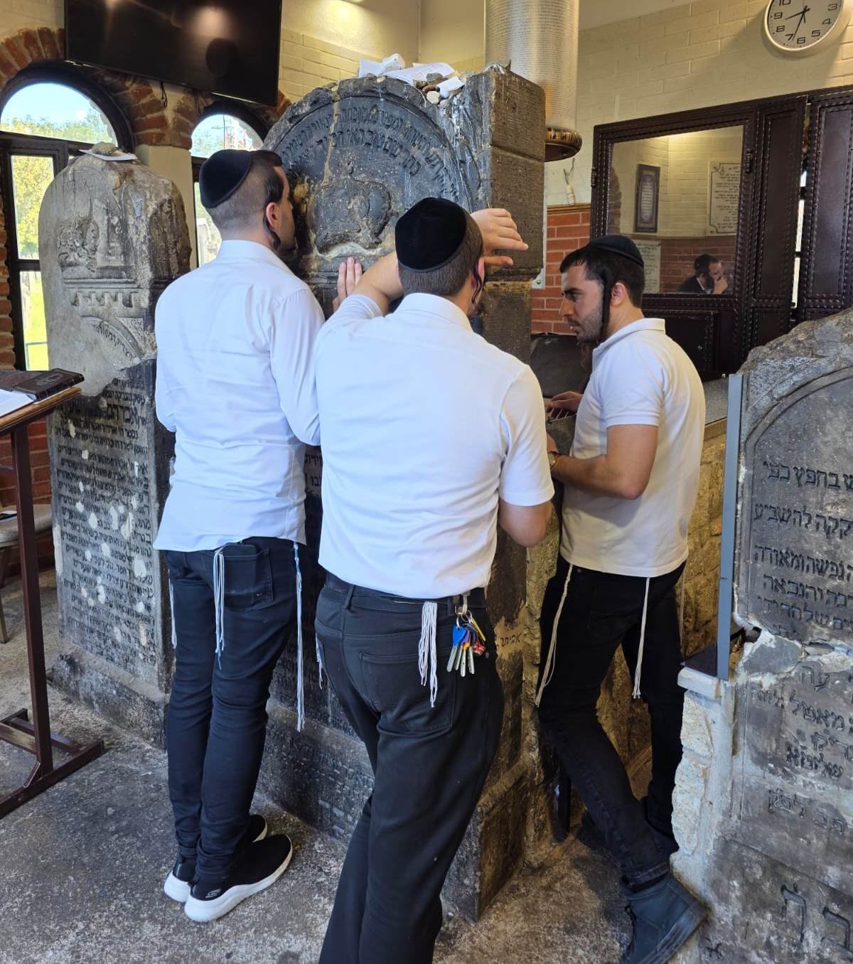 באדיבות המצלם