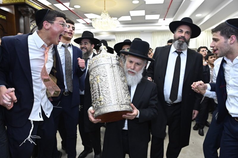 רן אילוז