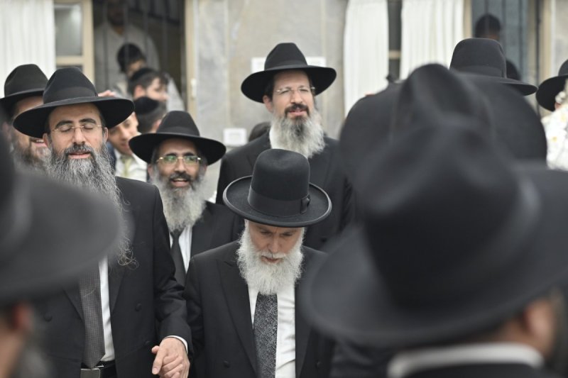 רן אילוז