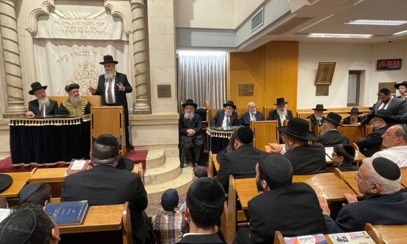 ב'יחוה דעת': עצרת זכרון למרן הגר"ע יוסף זצ"ל בהשתתפות בניו וחתניו
