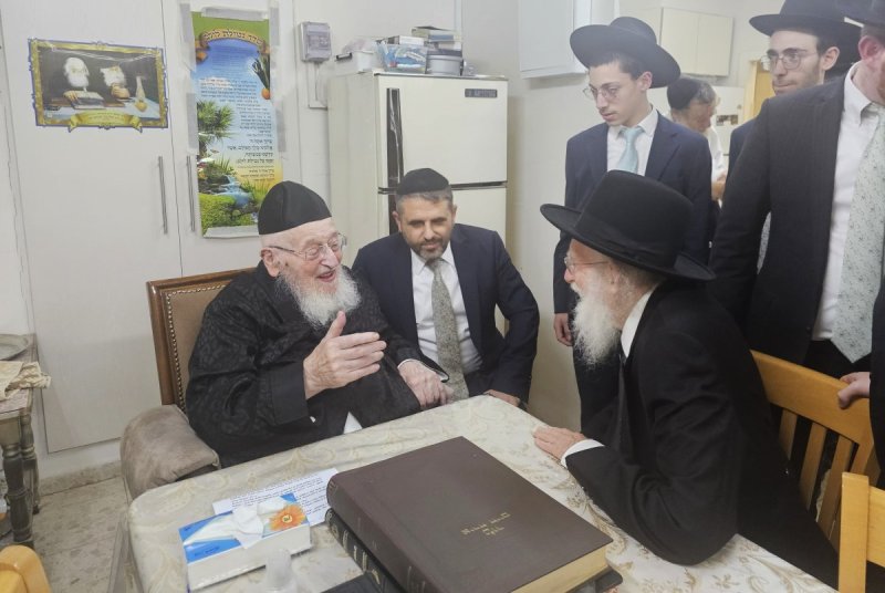 שוקי לרר