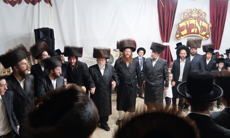 תיעוד מרחוב חנה ומישוב רבבה: ימי ירח האיתנים בחצר קאליב