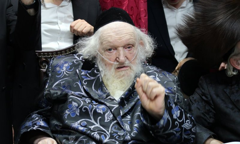 פוסק הדור על ממדאני: "הוא אולי רוצה לעשות רע, אבל הקב"ה&nbsp;נמצא&nbsp;איתנו"