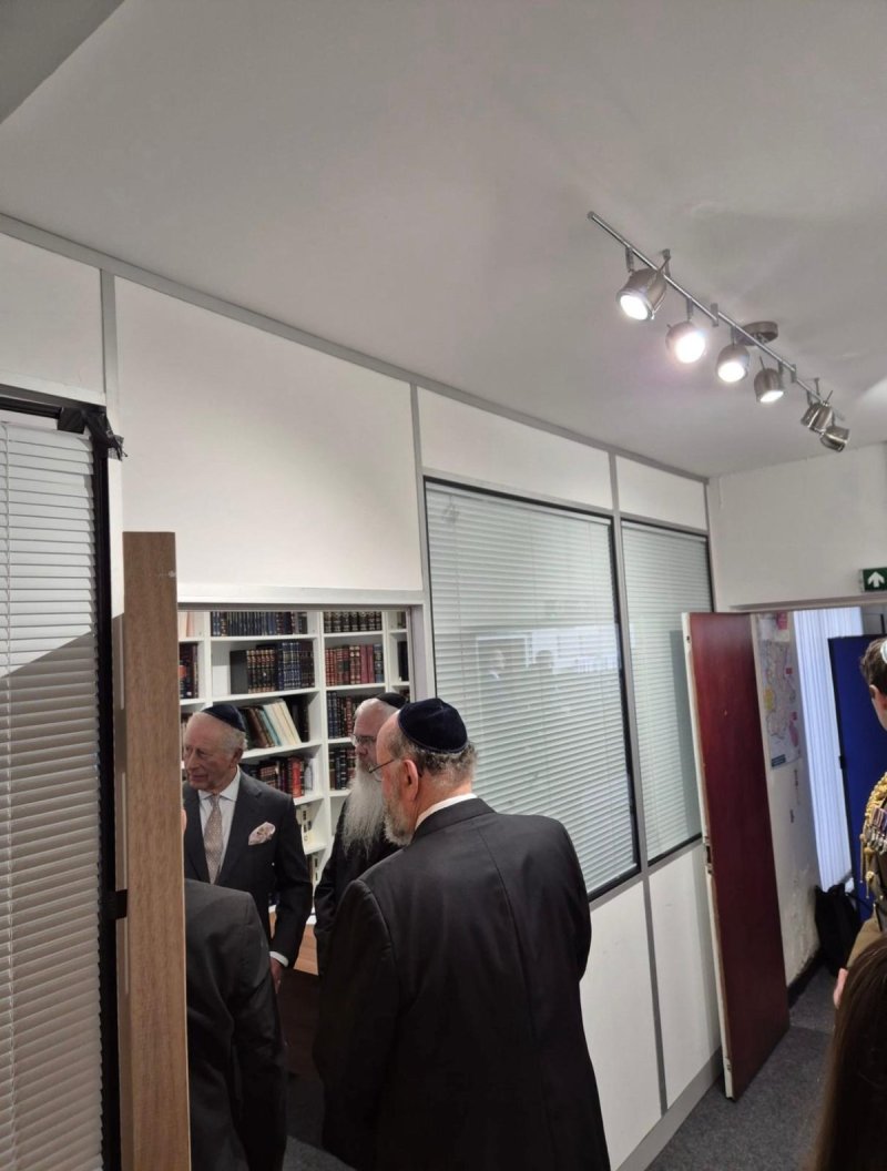 באדיבות המצלם