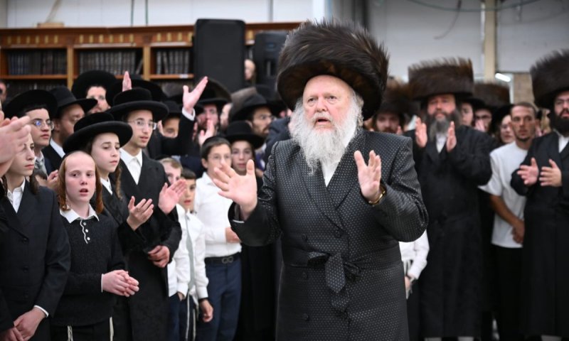 תיעוד מסכם: חג הסוכות במחיצתו של האדמו"ר מקאמארנא
