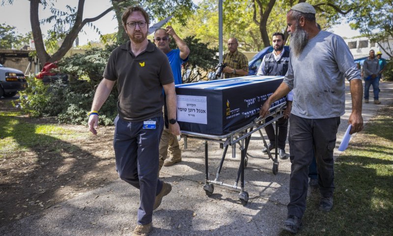 רונן אנגל הובא למנוחות: "אבא, ניפגש למעלה, תשמור לי מקום"