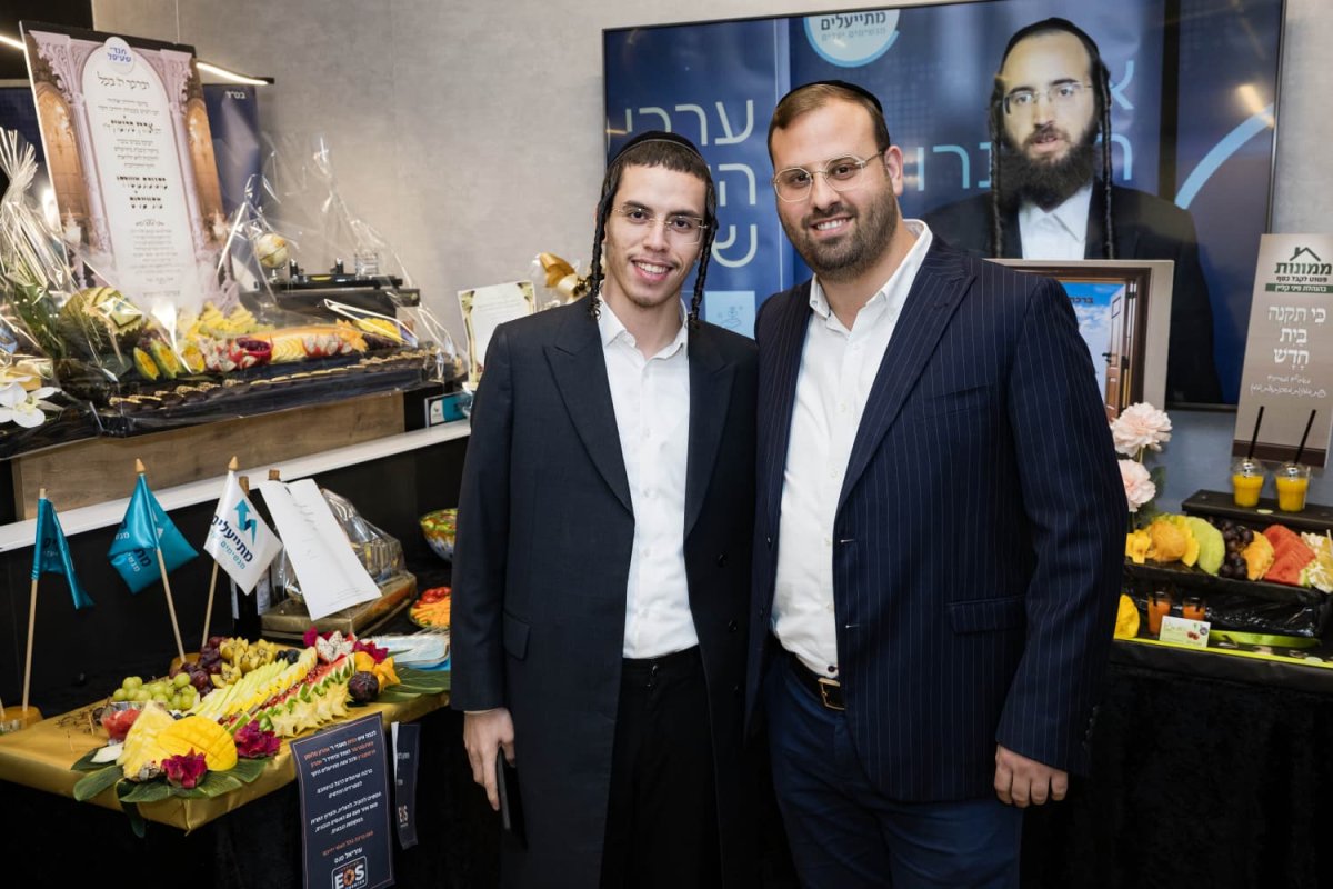 באדיבות המצלם