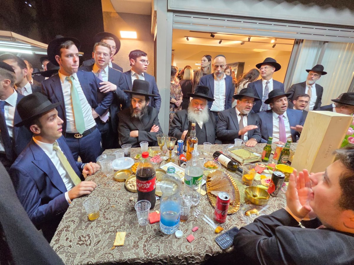 באדיבות המצלם