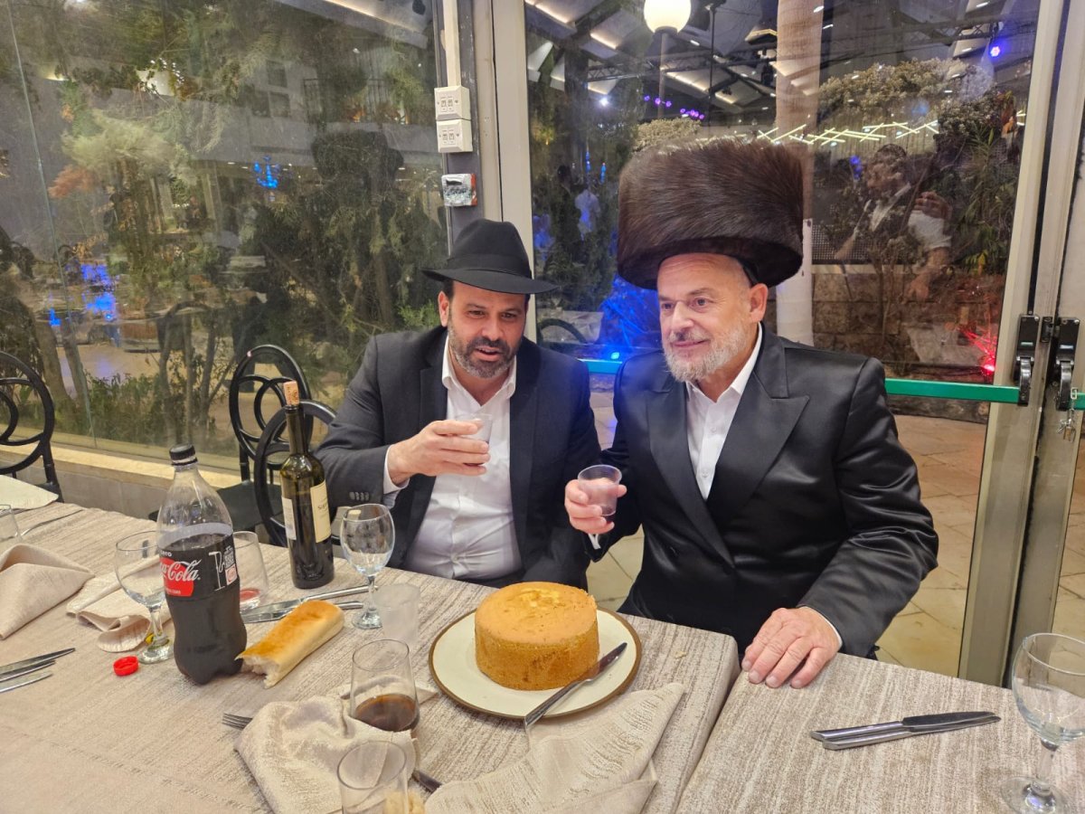 באדיבות המצלם