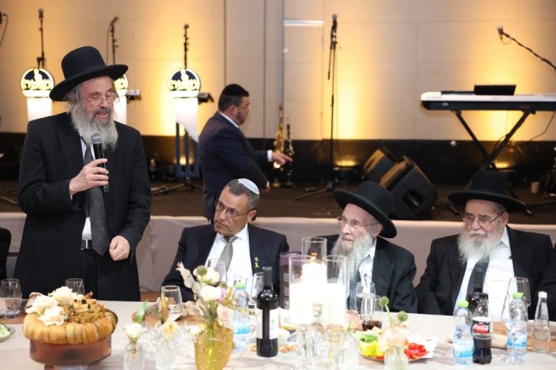 יעקב נחומי