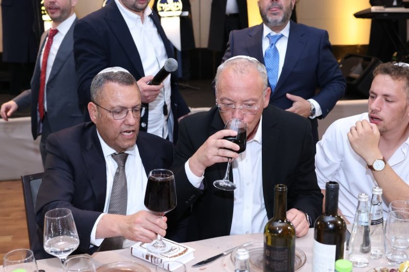 יעקב נחומי