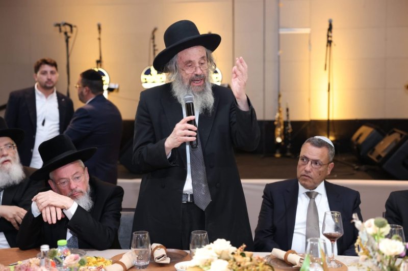 יעקב נחומי