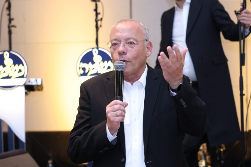 יעקב נחומי