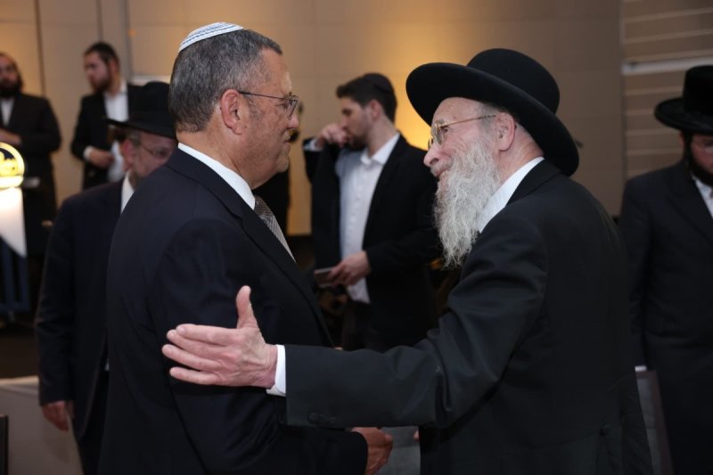 יעקב נחומי