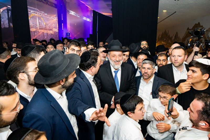מנדי טויטו