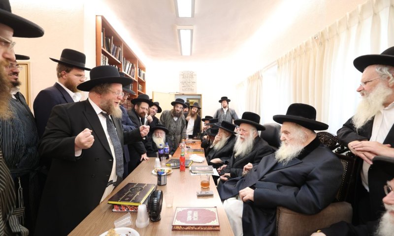 הדיון בעדה החרדית: מי שיתגייס למסלול חרדי יוחרם מהמוסדות