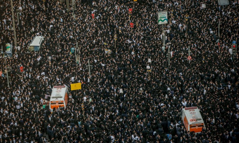 החלטות עצרת המיליון: &ldquo;לא נשתוק מול מעצרי בני התורה&rdquo;