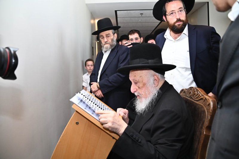 שוקי לרר