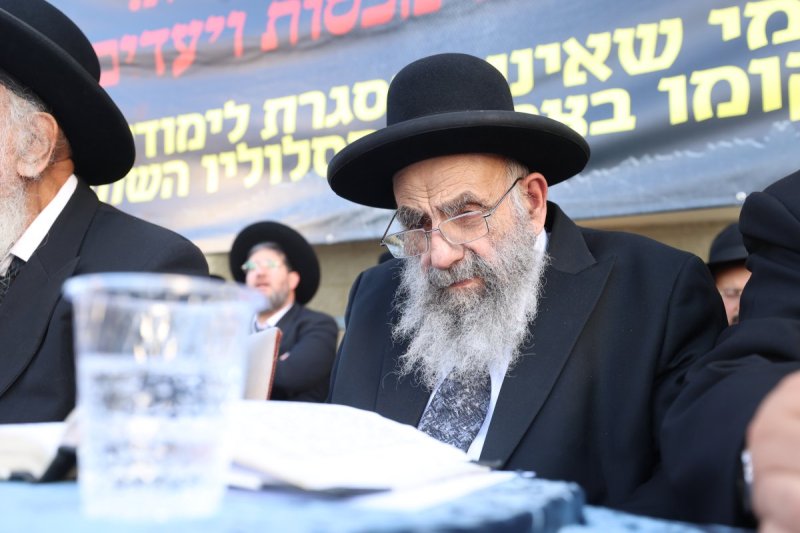 דוד ארזני