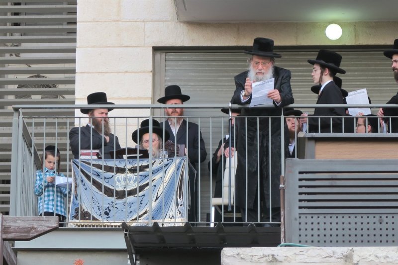 מ. אדלר