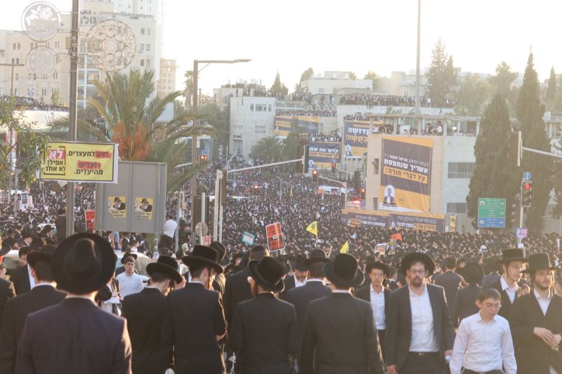 מ. אדלר
